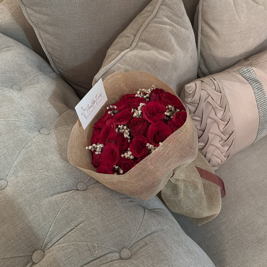 Red rose bouquet - linen wrap